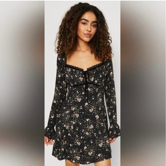 Free People Dresses & Skirts - Free People Tess Smocked Sweetheart Neckline Bell Sleeve Mini Dress Black XS